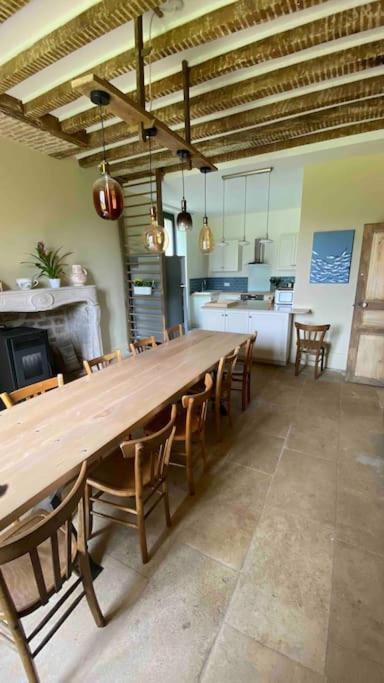 Le Presbytere - Touillon, Jacuzzi, 4 Chambres Pour 10 Bagian luar foto