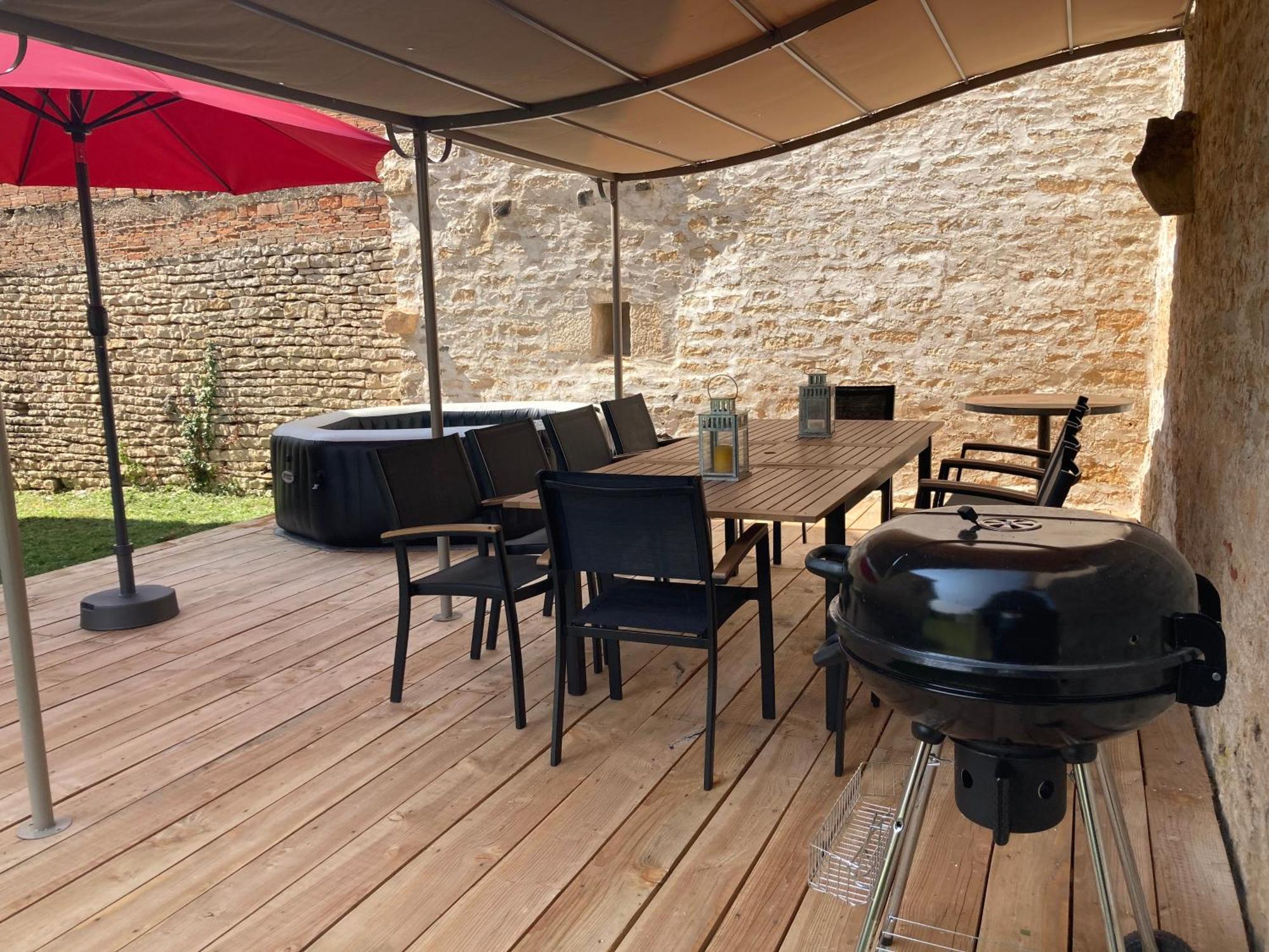 Le Presbytere - Touillon, Jacuzzi, 4 Chambres Pour 10 Bagian luar foto