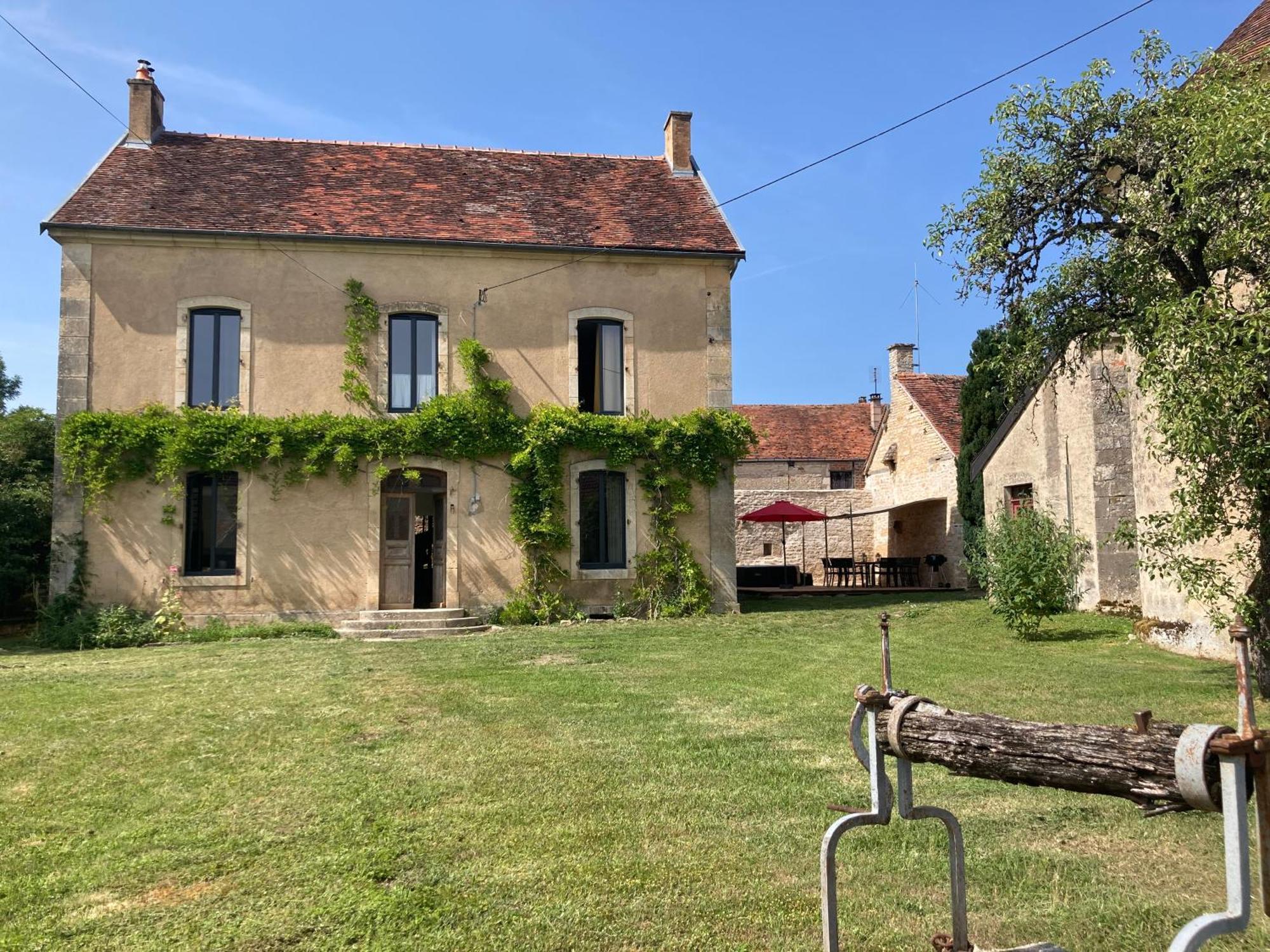 Le Presbytere - Touillon, Jacuzzi, 4 Chambres Pour 10 Bagian luar foto